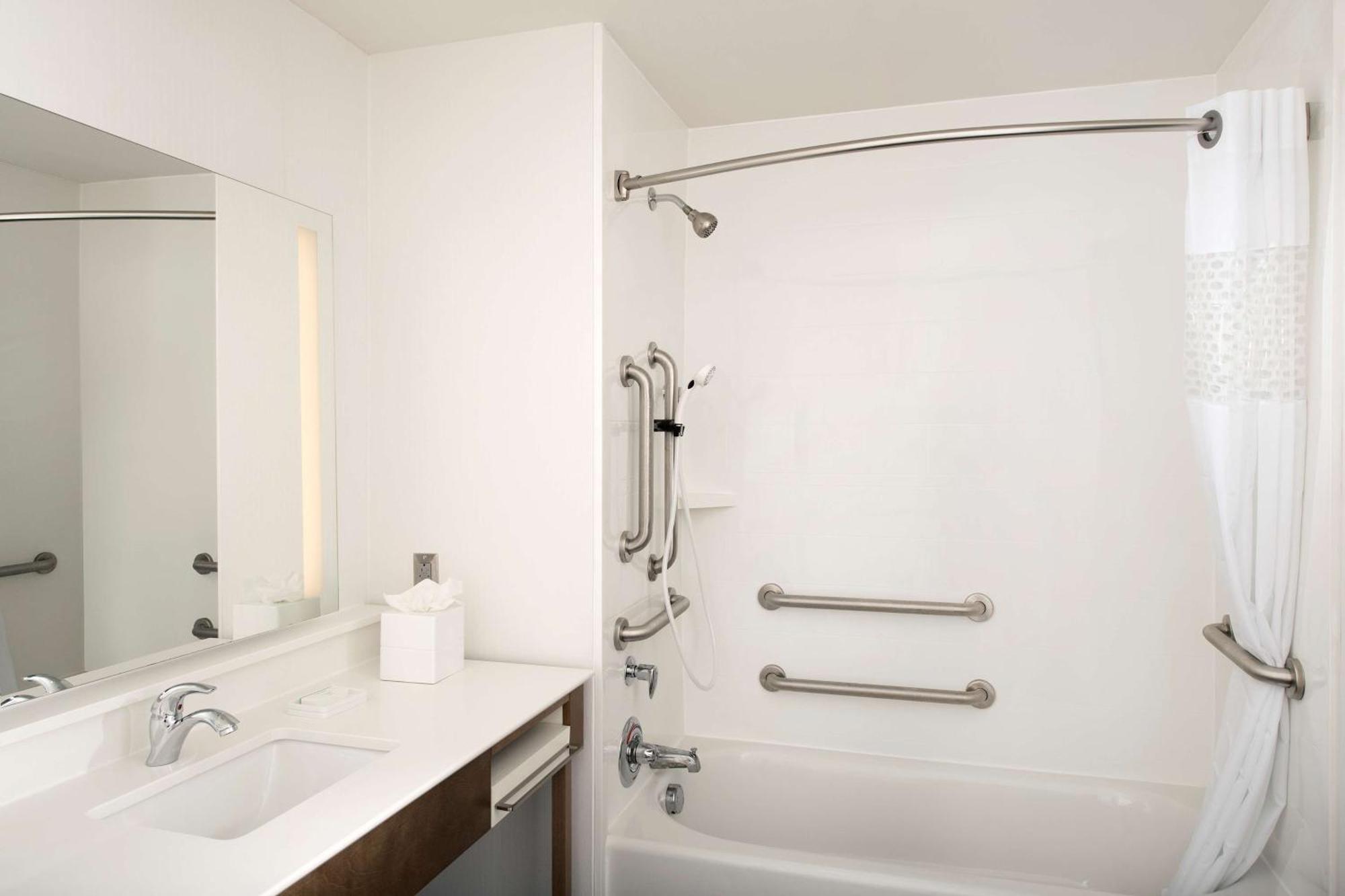 Hampton Inn Wilmington Downtown Экстерьер фото