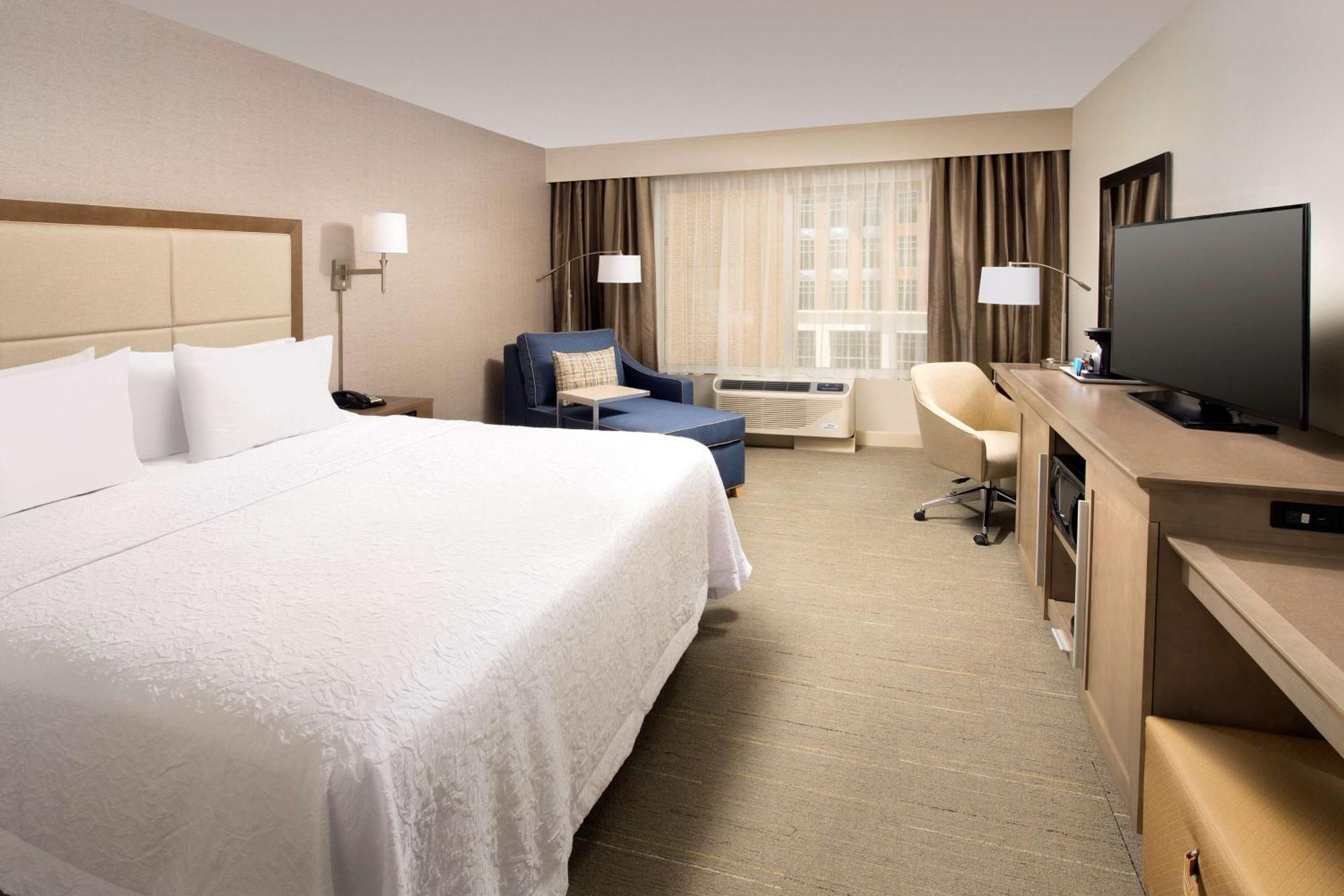 Hampton Inn Wilmington Downtown Экстерьер фото