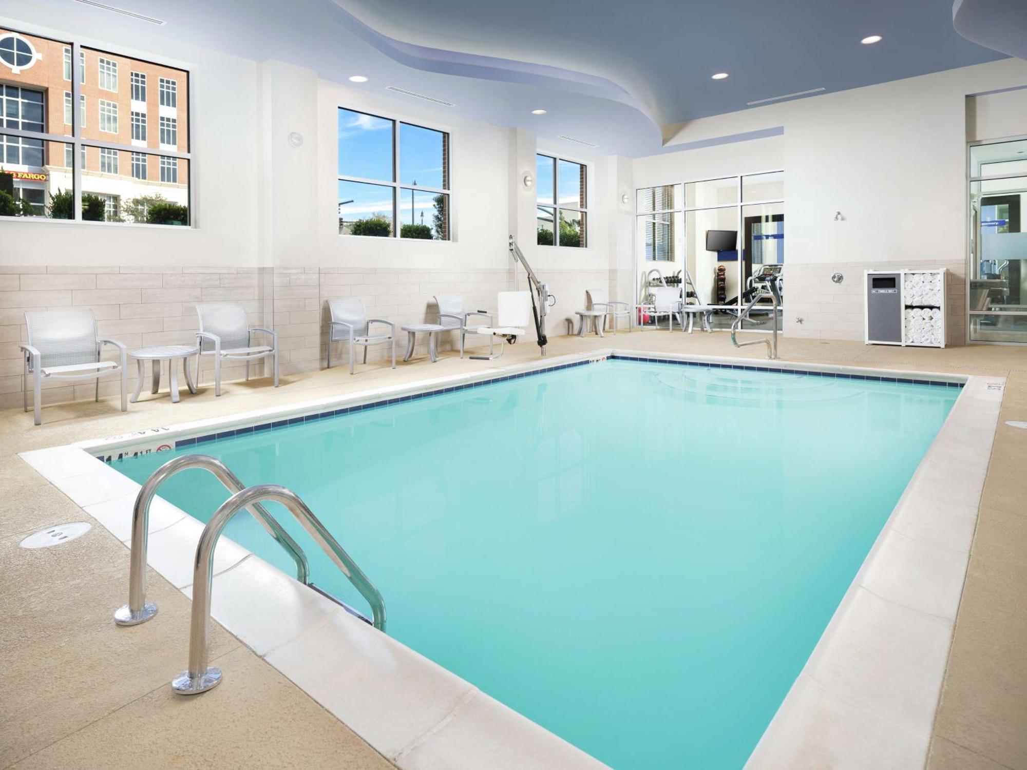 Hampton Inn Wilmington Downtown Экстерьер фото