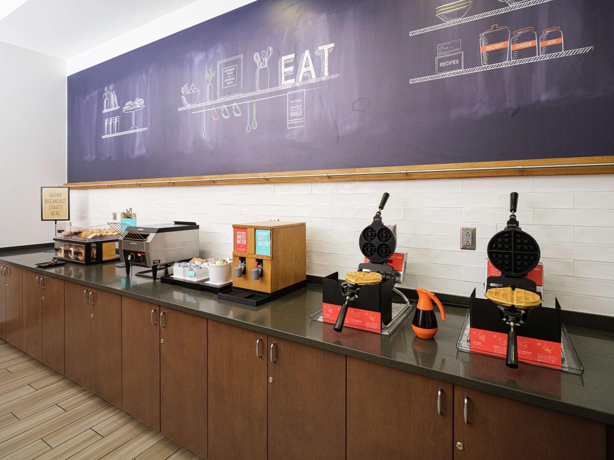 Hampton Inn Wilmington Downtown Экстерьер фото